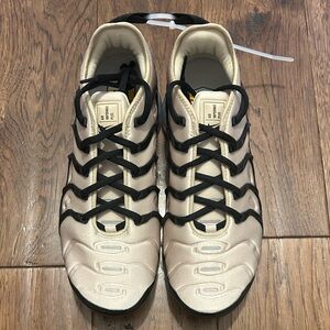 Nike Cream and Black Sneakers